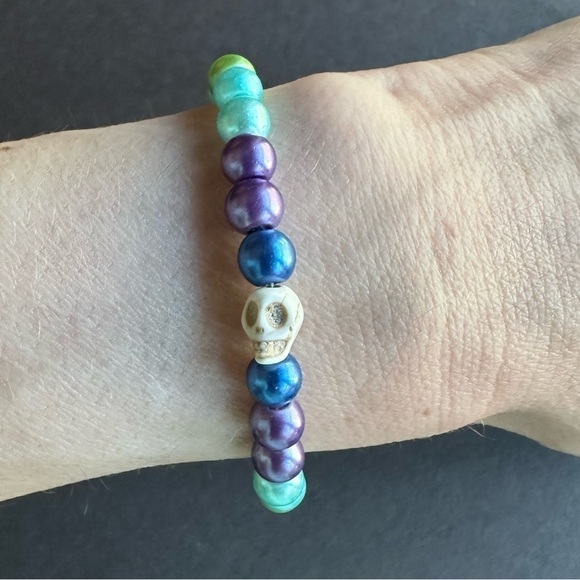 Skull bracelet blue purple green Handmade plastic - Picture 4 of 5